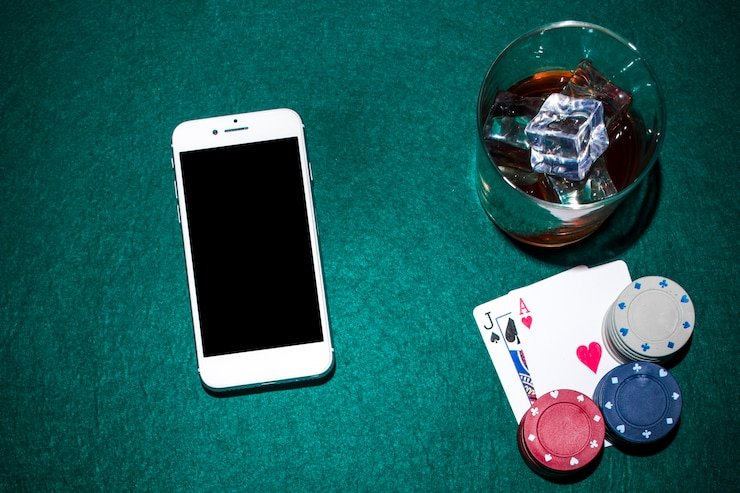 Tim pengguna dewasa meninjau kaptenlotre
